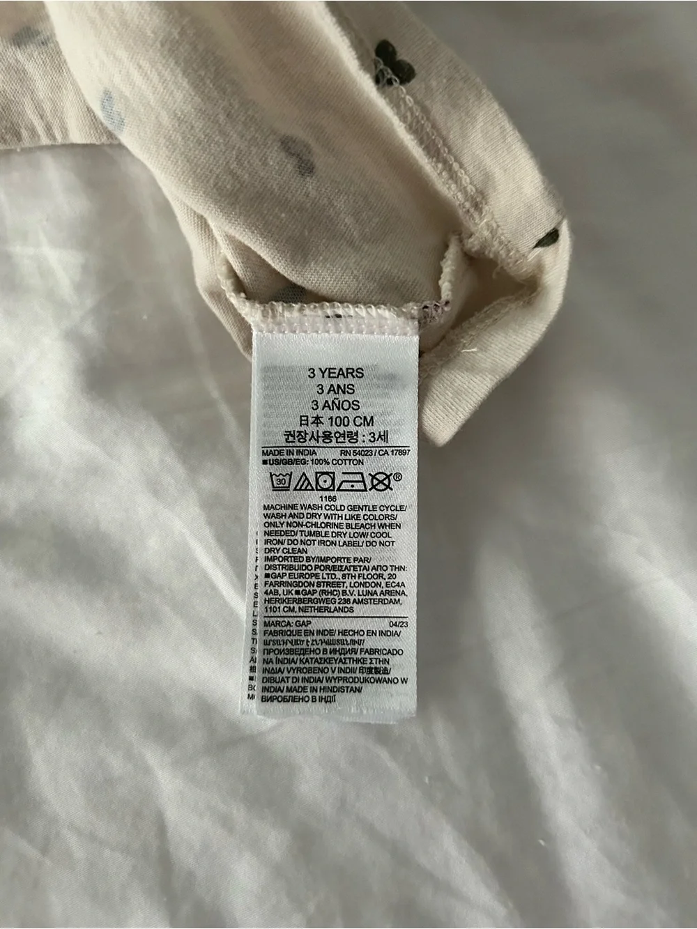 BabyGap Cream Top with multi color hearts
